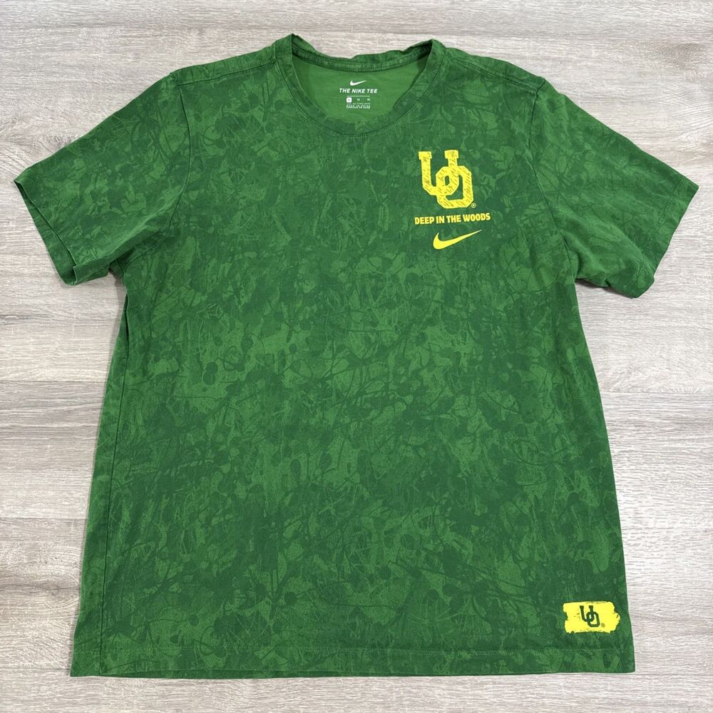 Oregon Ducks Shirt Men’s XL Green Nike Deep In The Woods Camo Graphic Tee